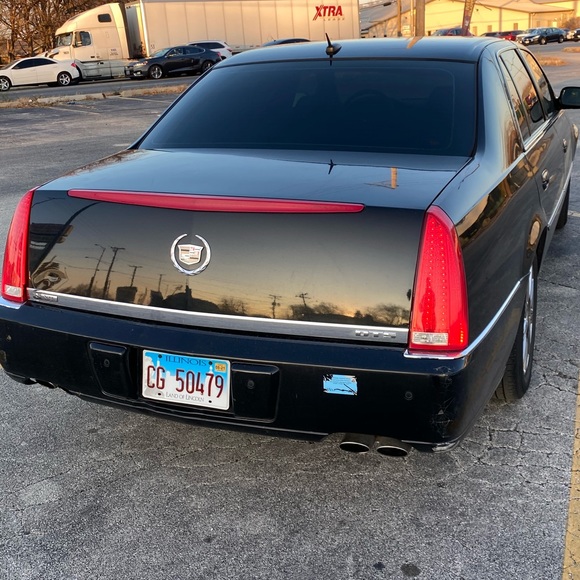 ‘07 Cadillac DTS - Picture 5 of 10